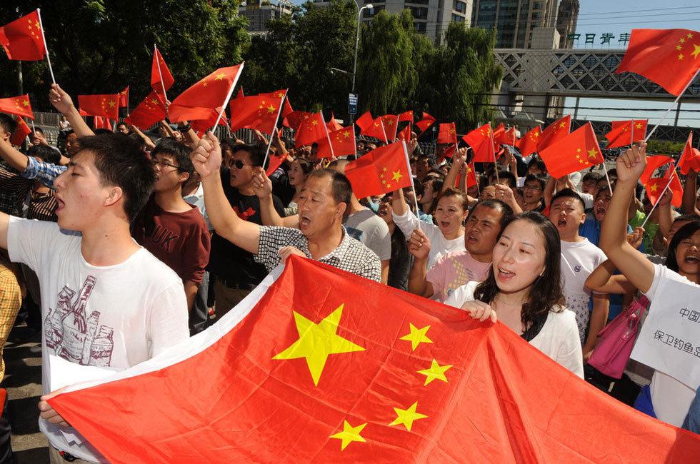 救援卡通熊仔